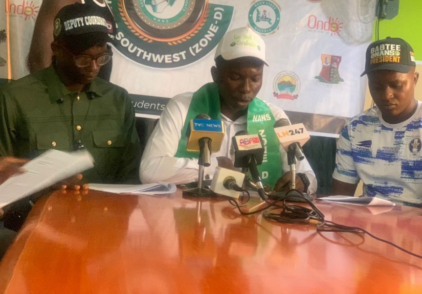 66D8EE25-E138-4F12-A642-01A6075B8486