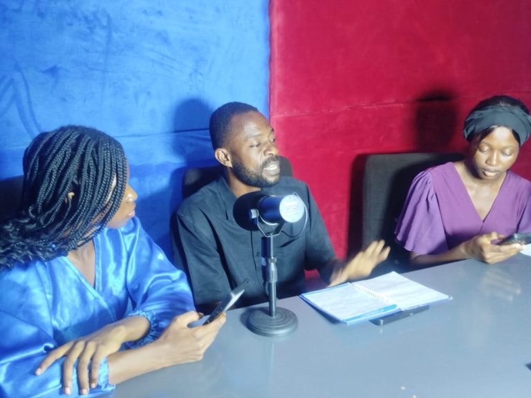 03E6460E-B8EC-4F4F-BE5E-B9D1BF490834